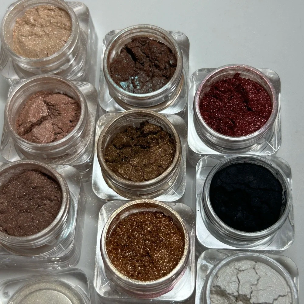 Mica bella Shimmering Eyeshadow Stack